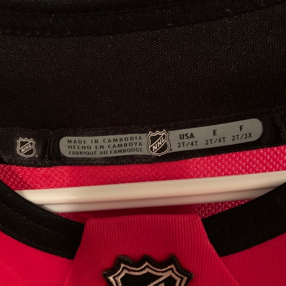 Calgary Flames Toddler Jersey Size 2T/ 4T - Picture 2 of 3